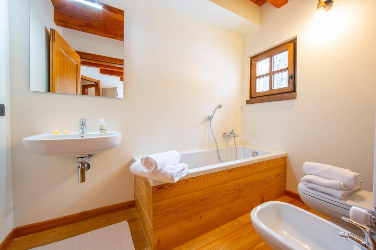 Wildhomes Wild Wolf Lodge Courmayeur Eksteriør billede