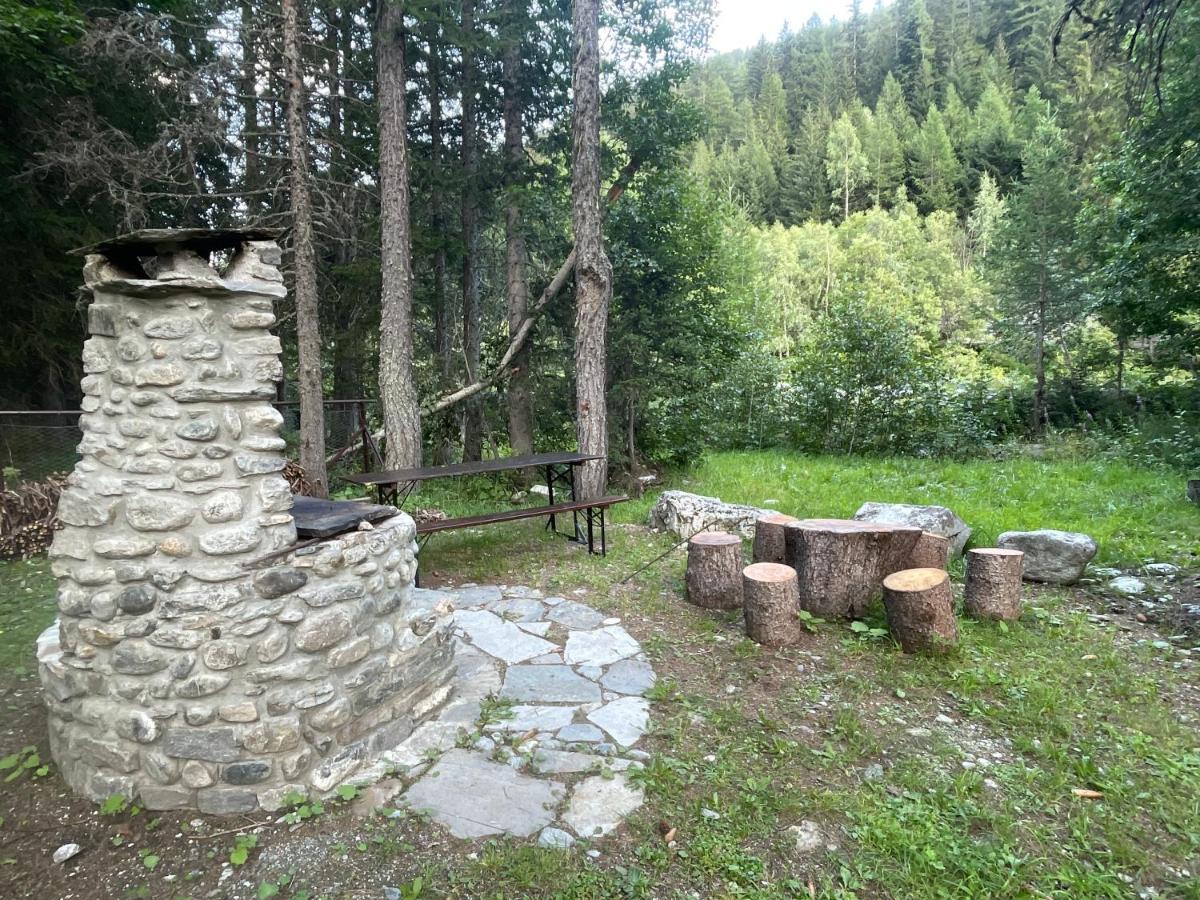 Wildhomes Wild Wolf Lodge Courmayeur Eksteriør billede