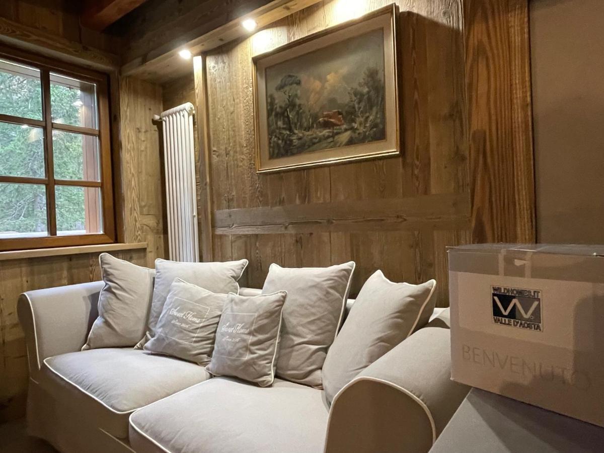 Wildhomes Wild Wolf Lodge Courmayeur Eksteriør billede