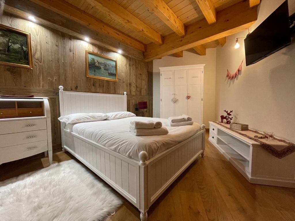 Wildhomes Wild Wolf Lodge Courmayeur Eksteriør billede