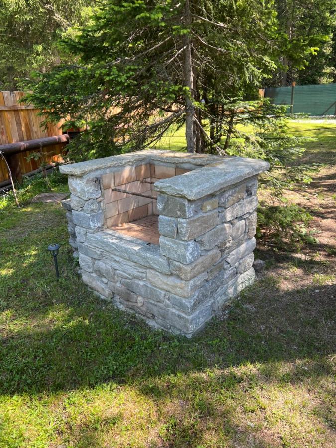 Wildhomes Wild Wolf Lodge Courmayeur Eksteriør billede