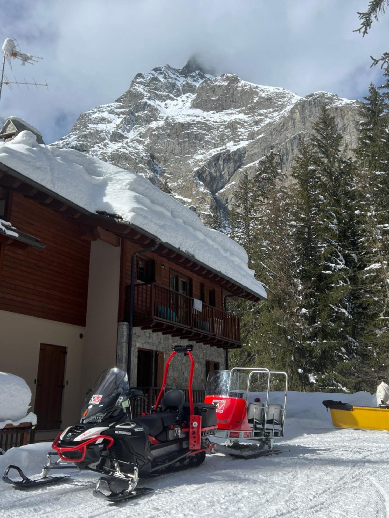 Wildhomes Wild Wolf Lodge Courmayeur Eksteriør billede